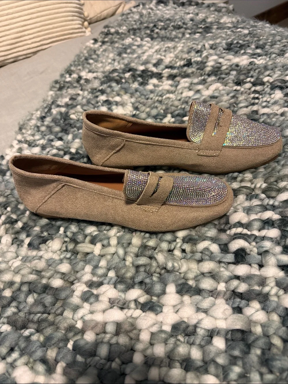 Fashion never worn